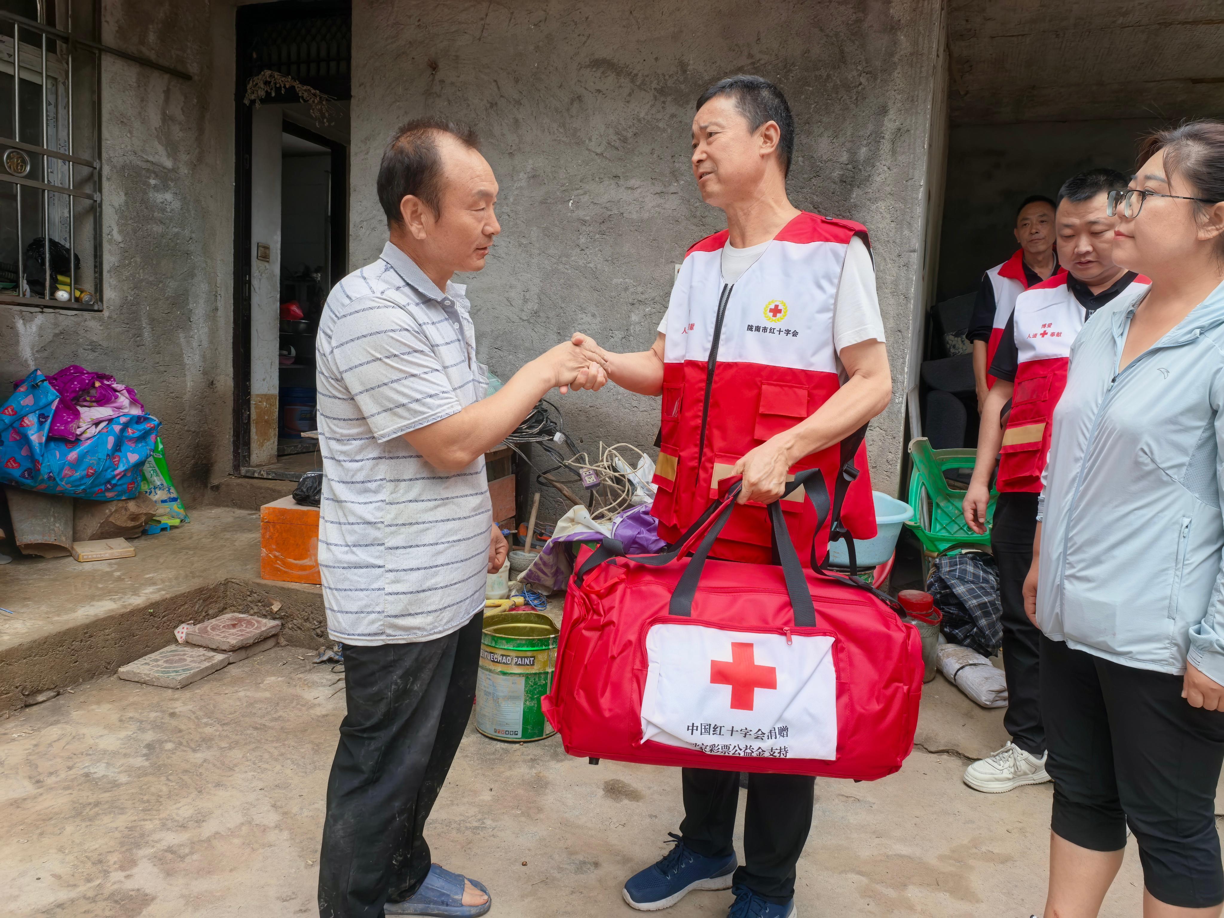 南市红十字在行动（二）开元棋牌试玩抗洪救灾陇
