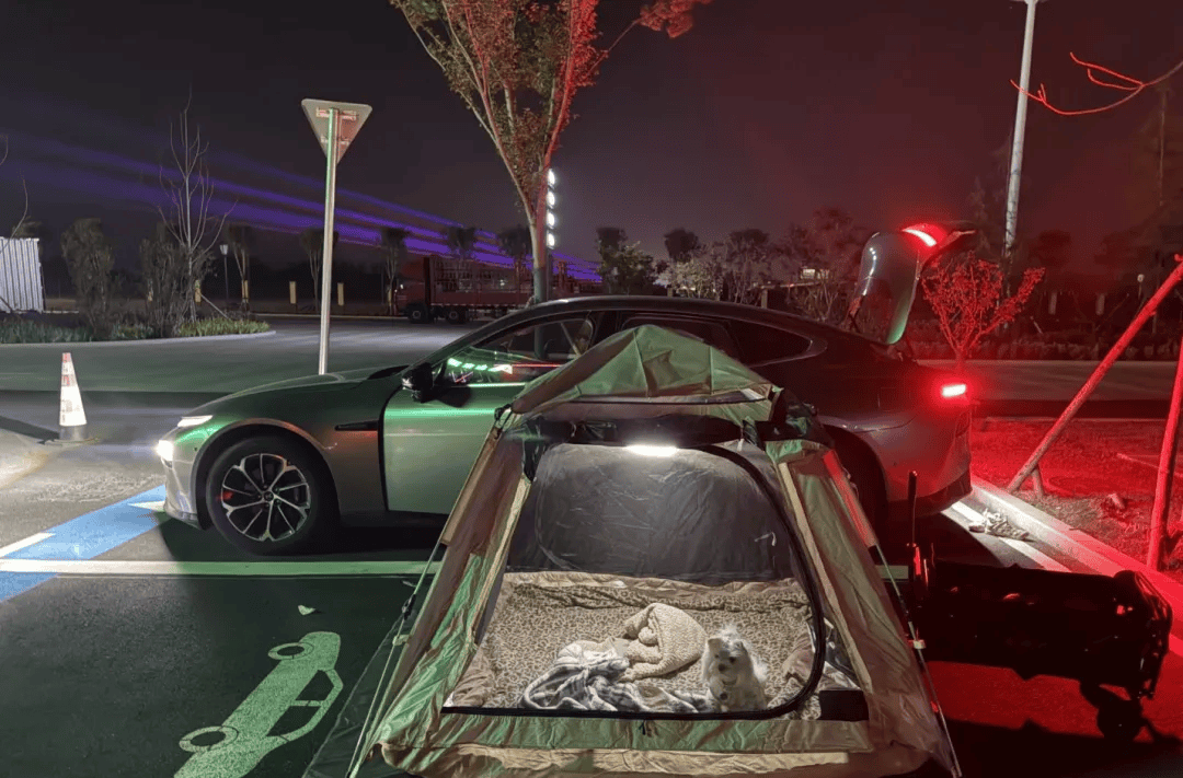 期间年轻人旅行掀起“帐篷过夜”热潮开元ky棋牌不住酒店住帐篷！国庆(图3)