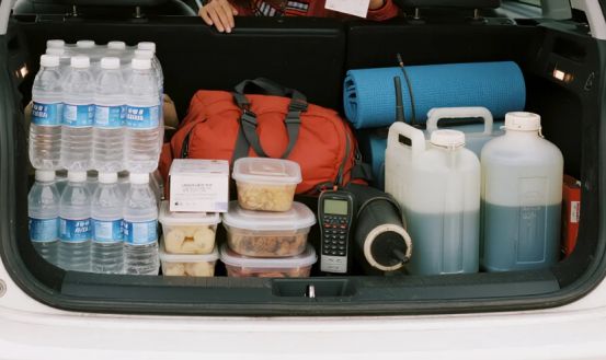 车直奔青海催收队跟去懵了：这收不了啊开元棋牌app女子花8万买奔驰抵押(图3)